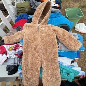 Nike Beige Sherpa Outerwear